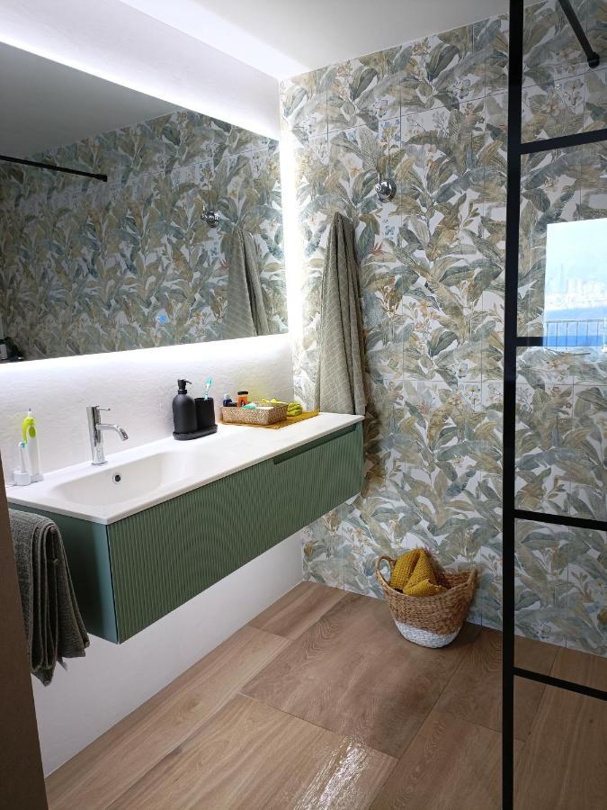 Portofino Flying Whale Apartment เบนิดอร์ม ภายนอก รูปภาพ